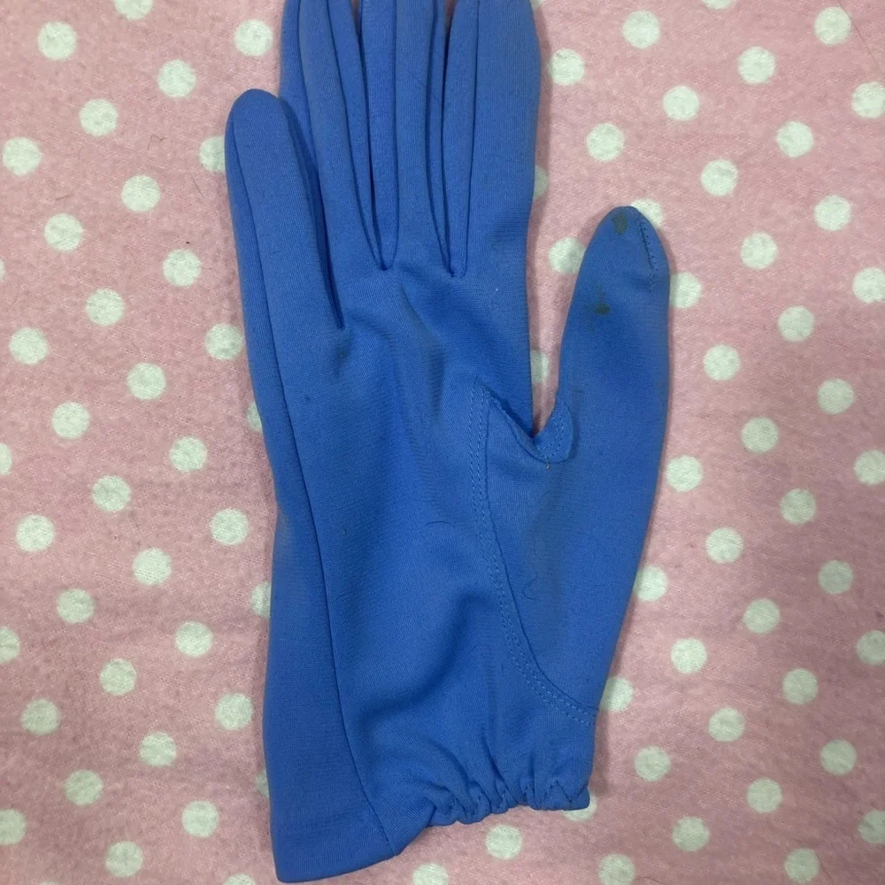 Vintage lavender gloves 1950’s